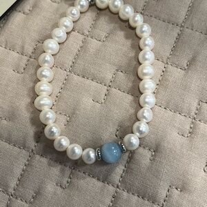 Classic Pearl Bracelet with Blue Bead
